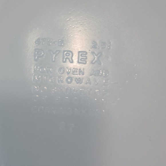 Pyrex Orange Wheat Pattern Bakeware - Picture 3 of 3